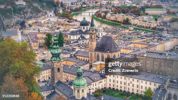 aerial view from the roof of hohensalzburg fortress in the city of salzburg, austria - giardini di mirabell foto e immagini stock