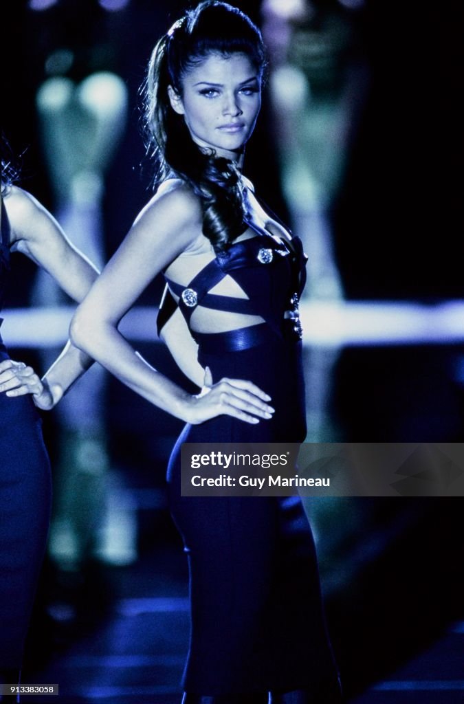 Runway Versace Fall 1992 RTW