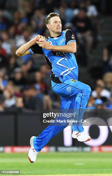 Ben Laughlin of the Adelaide Strikers bowls during the Big Bash League match between the Adelaide Strikers and the Melbourne Renegades at Adelaide...