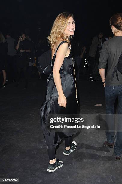 Julie Gayet arrives at the Lanvin Pret a Porter show as part of the Paris Womenswear Fashion Week Spring/Summer 2010 on October 2, 2009 in Paris,...