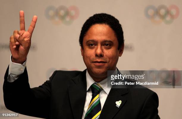 Brazilian Minister of Sport Orlando Silva gestures during a press conference after the Rio 2016 presentation on October 2, 2009 at the Bella Centre...