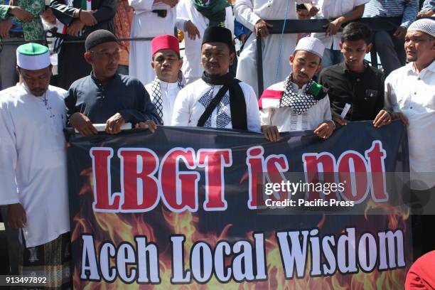 The Muslim community of Aceh and 147 Islamic mass organizations are striving to defend the Islamic Shari'a, namely the peaceful protest against LGBT...