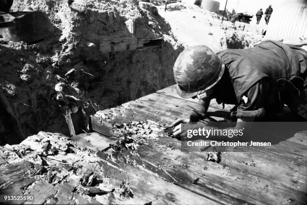 Mortars Using Compass Army Compass Photos and Premium High Res Pictures - Getty Images