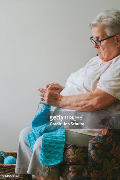 senior woman knitting - west chester, ohio stock pictures, royalty-free photos & images