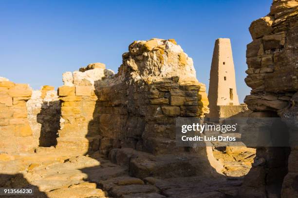 temple of the oracle of amun - アモン神 ストックフォトと画像