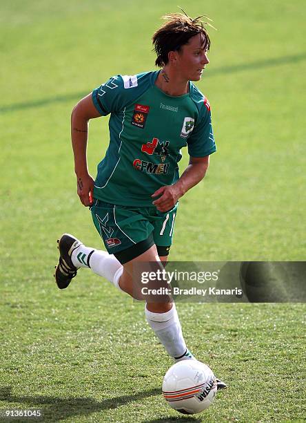 Cian Maciejewski of United looks for a pass during the round one W-League match between the Brisbane Roar and Canberra United at Ballymore Stadium on...
