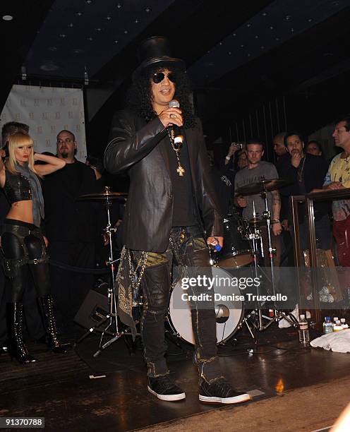 Slash attends Jet Nightclub at The Mirage on October 2, 2009 in Las Vegas, Nevada.