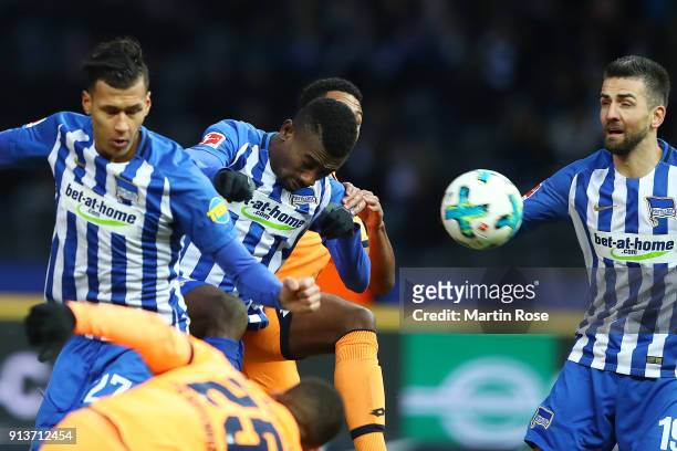 Salomon Kalou of Berlin heads a goal to make it 1:1 during the Bundesliga match between Hertha BSC and TSG 1899 Hoffenheim at Olympiastadion on...