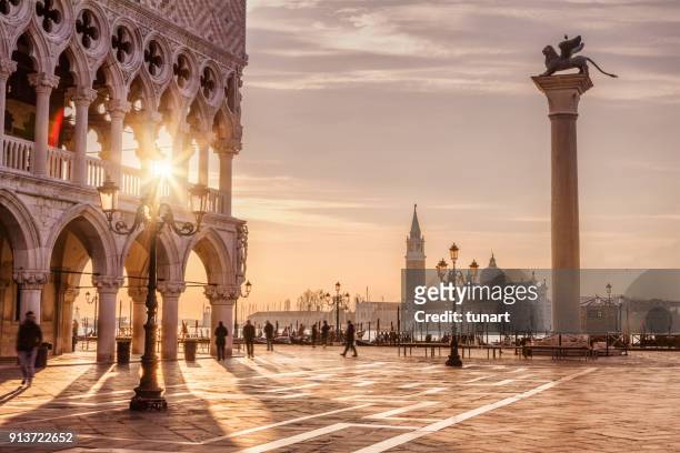st. 馬克廣場, 威尼斯, 義大利 - basilica 個照片及圖片檔