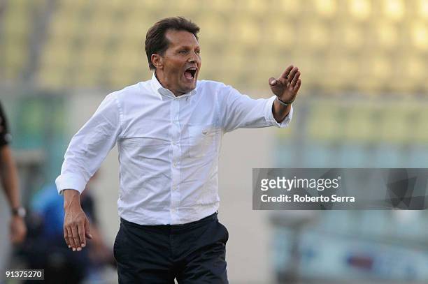 Walter Alfredo Novellino trainer of Reggina Calcio reacts during the match of Serie B between Modena FC and Reggina Calcio at Alberto Braglia Stadium...