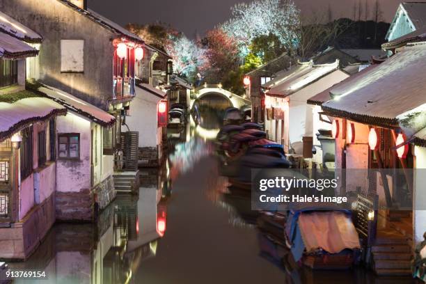 zhouzhuang, china - zhouzhuang stockfoto's en -beelden