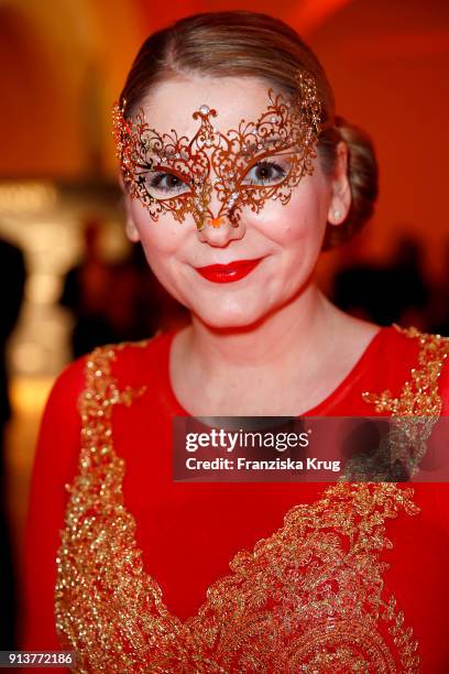 462 Masquerade Ball Hairstyles Photos and Premium High Res Pictures - Getty Images 462 Masquerade Ball Hairstyles Photos and Premium High Res Pictures - Getty Images