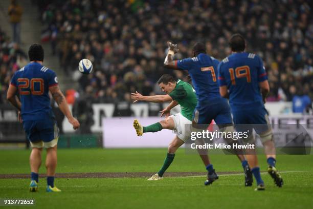 Jonathan Sexton of Ireland drops a long range goal to win the match for Ireland in the NatWest Six Nations match between France and Ireland at Stade...