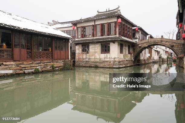 zhouzhuang, china - zhouzhuang stockfoto's en -beelden