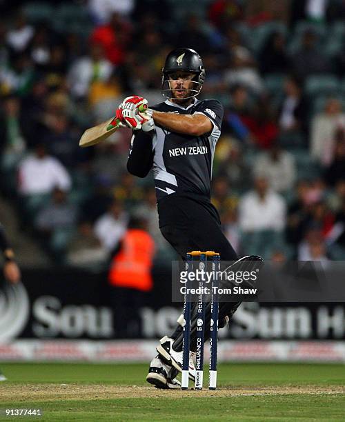 Daniel Vettori of New Zealand hits out during the ICC Champions Trophy 2nd Semi Final match between New Zealand and Pakistan played at Wanderers...