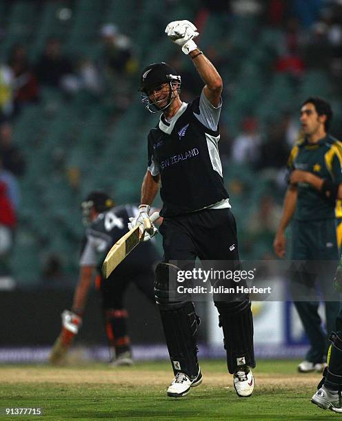 Grant Elliott of New Zealand shows his delight at the end of The 2nd ICC Champions Trophy Semi Final between New Zealand and Pakistan at Wanderers...