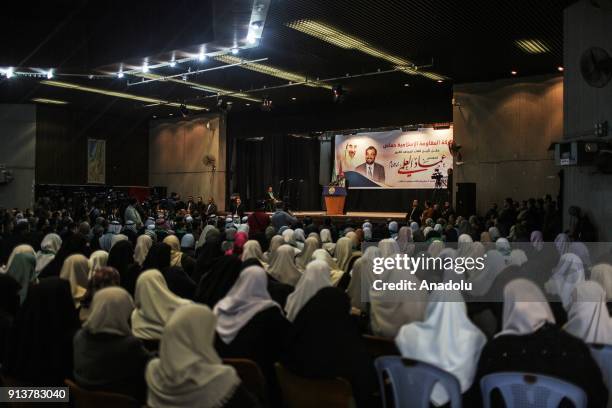 Awadallah 264 Awadallah Stock Photos, High-Res Pictures, and Images - Getty Images