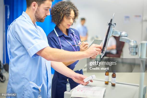 drugs trolley on the ward - hospital cart stock pictures, royalty-free photos & images