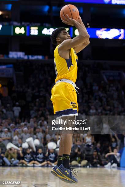Pookie Powell of the La Salle Explorers shoots the ball against the Villanova Wildcats at the Wells Fargo Center on December 10, 2017 in...