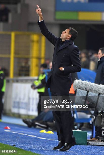 Bordeaux's Uruguayan head coach Gustavo Poyet gestures during the French L1 football match between Strasbourg and Bordeaux on February 3 at the...