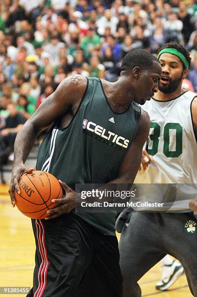 Bop Rasheed Guard 130 Wallace Inter Photos & High Res Pictures - Getty Images
