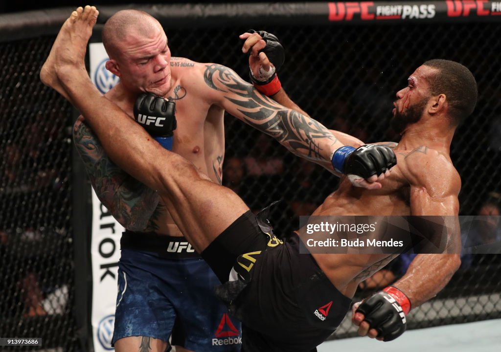 UFC Fight Night: Santos v Smith