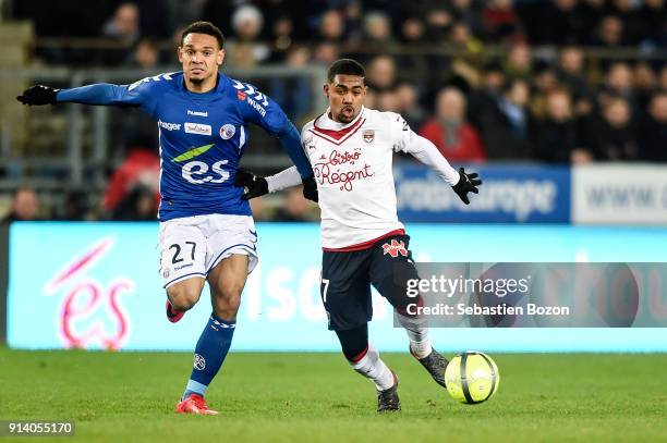 Kenny Lala of Srasbourg and Malcom Silva de Oliveira of Bordeaux during the Ligue 1 match between Strasbourg and Bordeaux at on February 3, 2018 in...