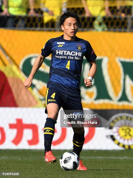 Shinnosuke Nakatani of Kashiwa Reysol in action during the preseason friendly match between JEF United Chiba and Kashiwa Reysol at Fukuda Denshi...