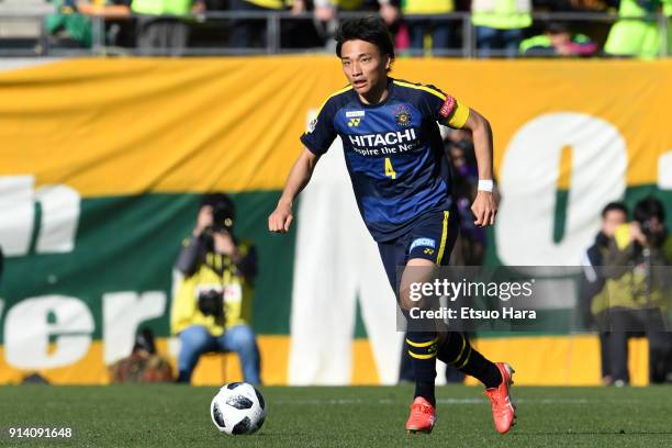 Shinnosuke Nakatani of Kashiwa Reysol in action during the preseason friendly match between JEF United Chiba and Kashiwa Reysol at Fukuda Denshi...