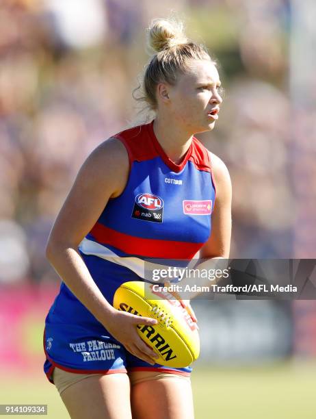 Daria Bannister of the Bulldogs in action during the 2018 AFLW Round 01 match between the Western Bulldogs and the Fremantle Dockers at VU Whitten...