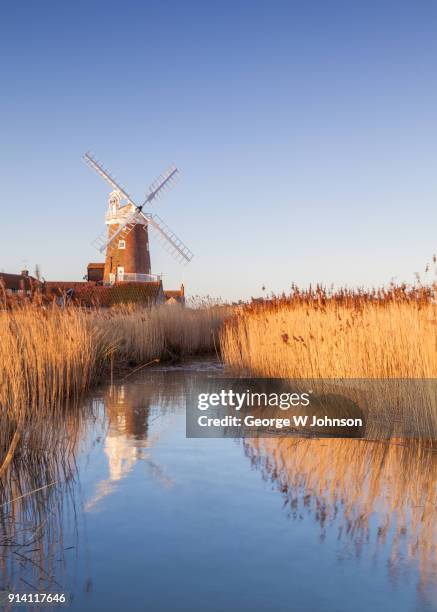 cley windmill iii - norfolk england bildbanksfoton och bilder