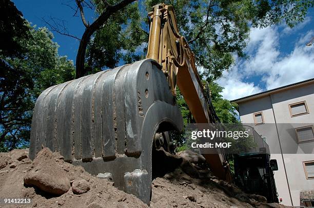 movimiento de tierras - movimiento de tierras fotografías e imágenes de stock