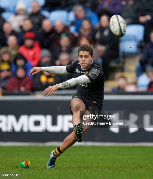 Jacob Umaga of Wasps converts a try during the Anglo-Welsh Cup match between Wasps and Leicester Tigers at Ricoh Arena on February 4, 2018 in...