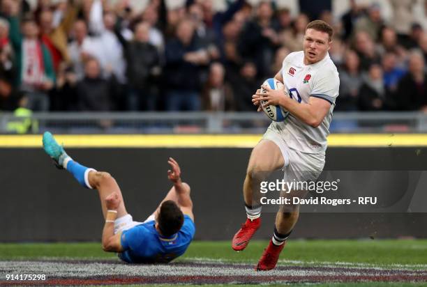Sam Simmonds of England touches down for the fourth try during the NatWest Six Nations round One match between Italy and Engalnd at Stadio Olimpico...