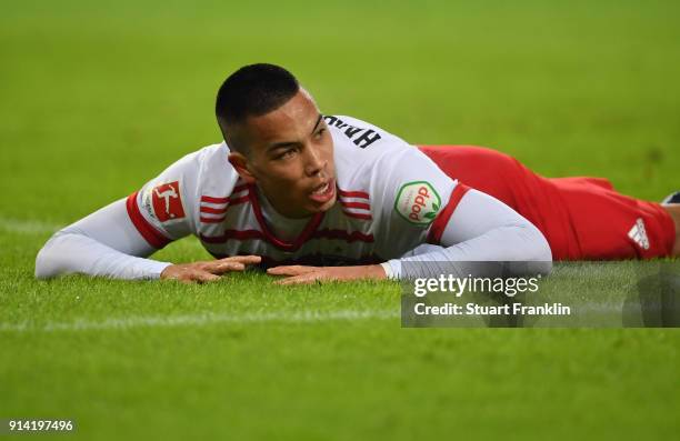 Bobby Wood of Hamburg looks dejected during the Bundesliga match between Hamburger SV and Hannover 96 at Volksparkstadion on February 4, 2018 in...