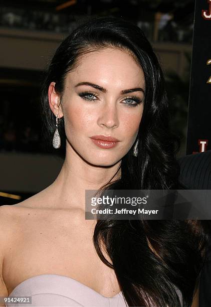 Actress Megan Fox arrives at "Jennifer's Body" Hot Topic Fan Event at Hot Topic on September 16, 2009 in Hollywood, California.