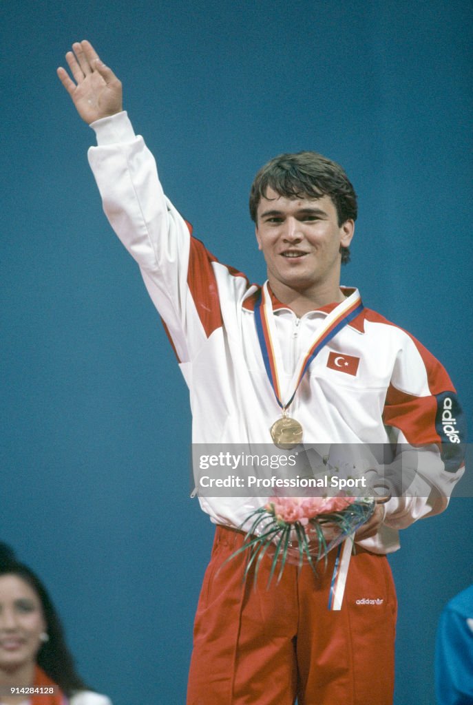 Seoul Olympic Games - Men's 60kg Weightlifting