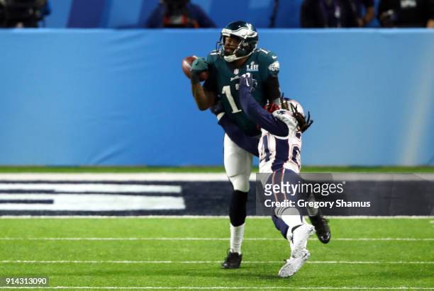 Alshon Jeffery of the Philadelphia Eagles fails to make the catch against Stephon Gilmore of the New England Patriots during the second quarter in...