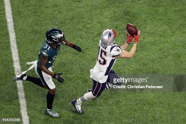 Chris Hogan of the New England Patriots catches a 43-yard reception past Jalen Mills of the Philadelphia Eagles during the second quarter in Super...