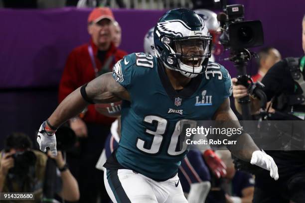 Corey Clement of the Philadelphia Eagles celebrates his 22-yard touchdown reception against the New England Patriots in the third quarter of Super...