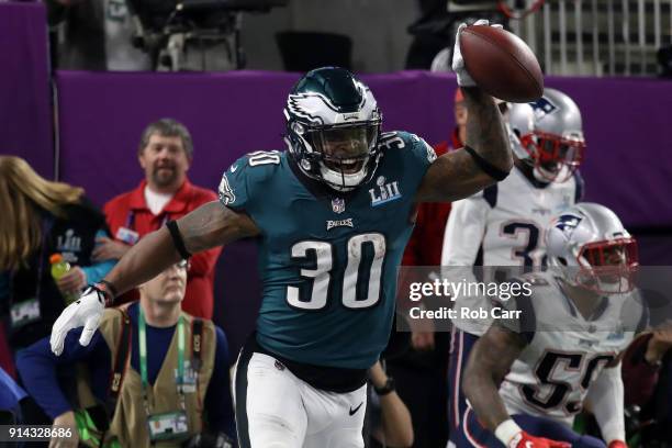 Corey Clement of the Philadelphia Eagles celebrates his 22-yard touchdown reception against the New England Patriots in the third quarter of Super...