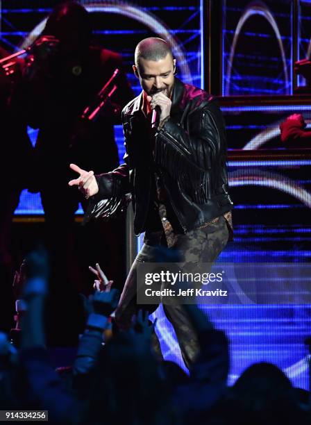 Recording artist Justin Timberlake performs onstage during the Pepsi Super Bowl LII Halftime Show at U.S. Bank Stadium on February 4, 2018 in...