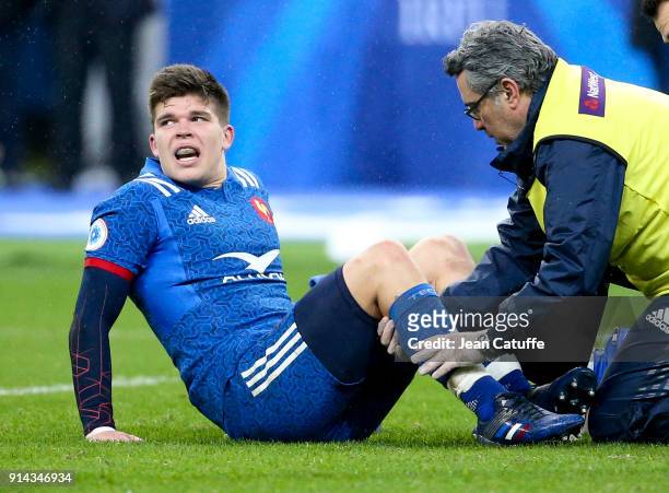 Matthieu Jalibert of France gets injured during the NatWest 6 Nations match between France and Ireland at Stade de France on February 3, 2018 in...