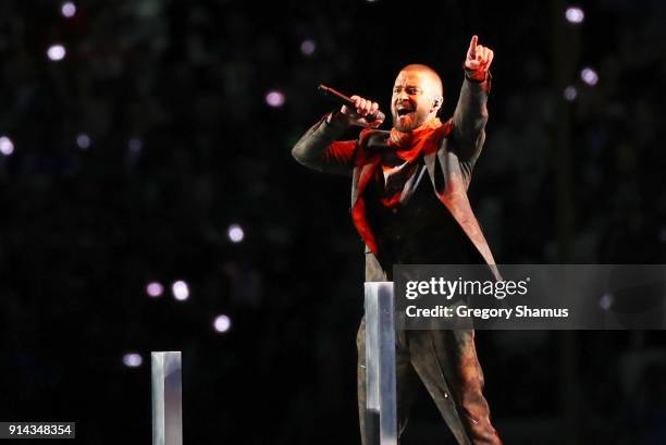 Justin Timberlake performs during the Pepsi Super Bowl LII Halftime Show at U.S. Bank Stadium on February 4, 2018 in Minneapolis, Minnesota.