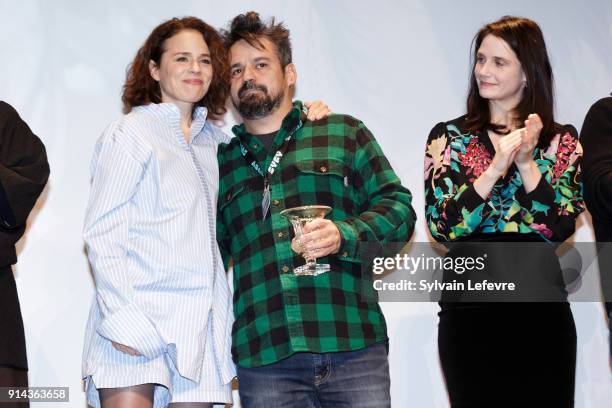 Actress Suzanne Clement and director and winner of the jury prize ex-aequo for "les affames" Robin Aubert and actress Judith Chemla attend the...