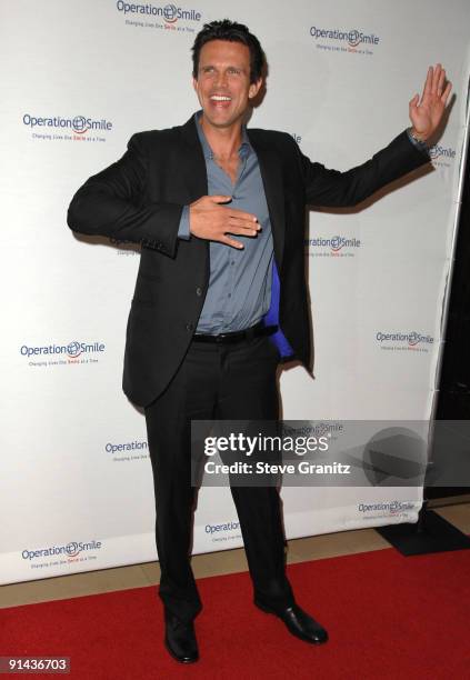 Ashley Hamilton arrives at Operation Smile's 8th Annual Smile Gala at The Beverly Hilton Hotel on October 2, 2009 in Beverly Hills, California.