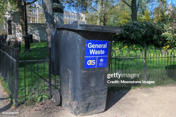 general waste (ocs) in st james's park, london - the oc stock pictures, royalty-free photos & images
