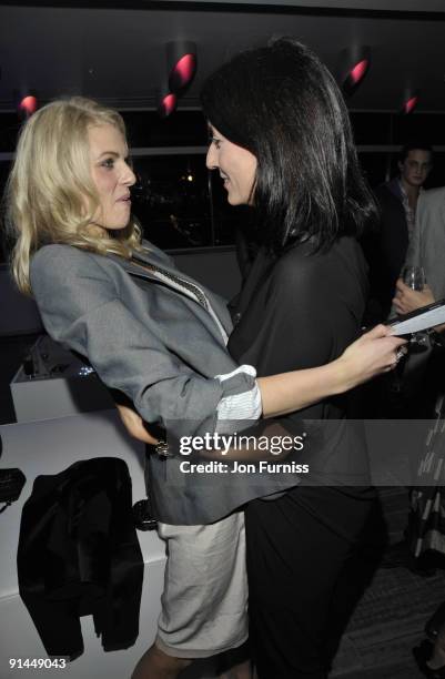 Donna Air and Davina McCall attend the 02 X Awards at the Paramount, Centrepoint on September 29, 2009 in London, England.