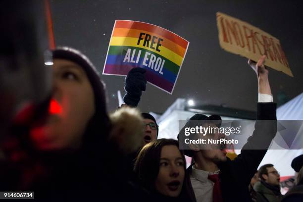 Contrmanifestation to far-right protest near Presidental Palace in Warsaw on February 5, 2018 Manifestation organized by Far-Right groups to protest...