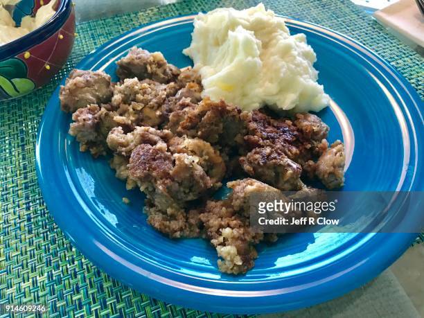 chicken livers and gizzards plate in texas - carne di scarto foto e immagini stock